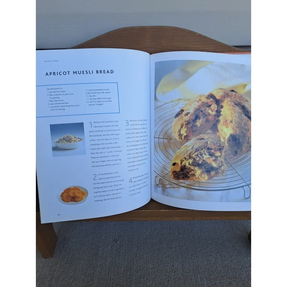 The Bread Mashine Book Linda Doeser